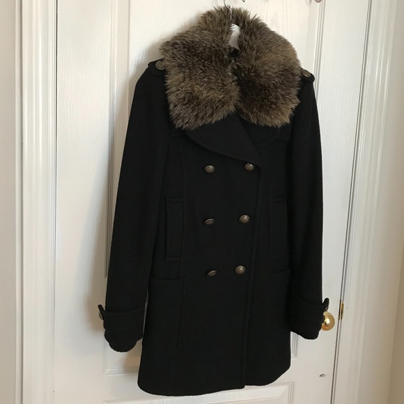 Aritzia Community Coat - Picture 4 of 10